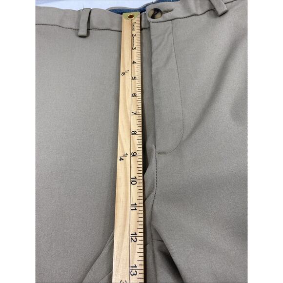Haggar Cool‎ Right Performance Flex Pants Mens 34 x 33 Khaki Tan Dress Slacks - Picture 9 of 11